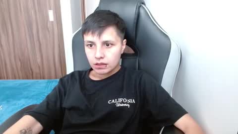 Snapshot of veronicaelite16 chatting on 8, 3, 2025 Veronica Clark online show from 8, 3, 2025