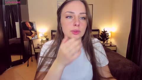 Veronica online show from 3, 1, 2025