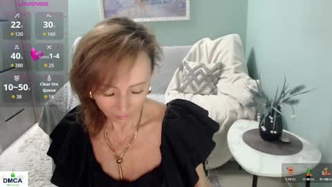 Snapshot of veronicagilbert chatting on 21, 10, 2025 Helen online show from 21, 10, 2025