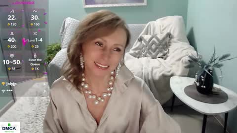 Snapshot of veronicagilbert chatting on 22, 11, 2025 Helen online show from 22, 11, 2025