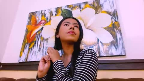 Veronica Robles online show from 17, 11, 2025