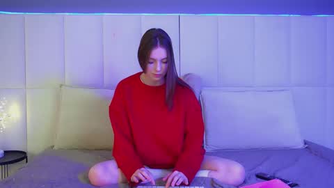 Snapshot of veronicavance chatting on 25, 11, 2025 Veronica online show from 25, 11, 2025