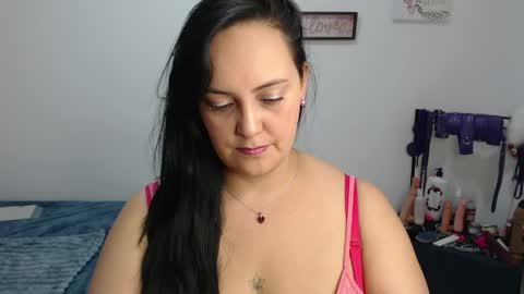 Snapshot of veroniicabbw_ chatting on 17, 5, 2026 veroniicabbw_ online show from 17, 5, 2026
