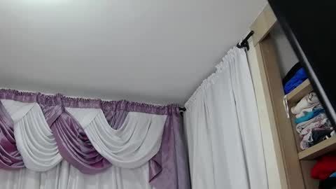 Snapshot of verosantana1 chatting on 23, 4, 2026 Vernica online show from 23, 4, 2026