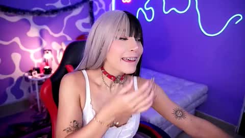 Snapshot of verosmit1 chatting on 30, 11, 2025 online show from 30, 11, 2025