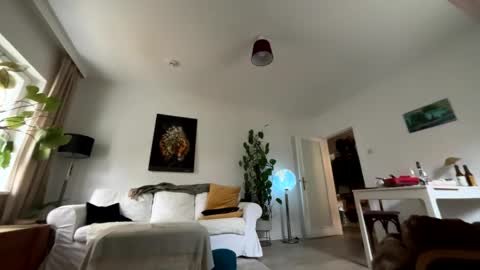 Snapshot of versatilebi7 chatting on 9, 11, 2025 versatilebi7 online show from 9, 11, 2025