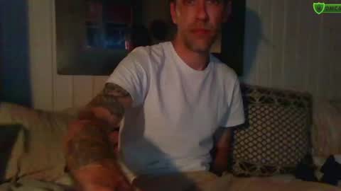 Snapshot of versatilexswede chatting on 3, 8, 2026 John online show from 3, 8, 2026