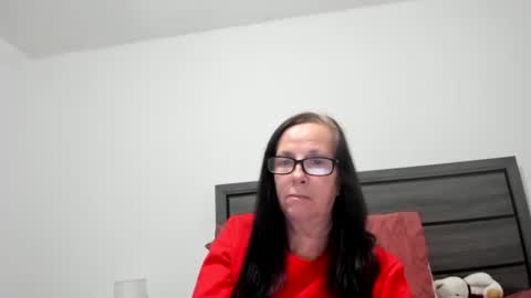 Snapshot of verysassypeachgoddess chatting on 17, 12, 2025 verysassypeachgoddess online show from 17, 12, 2025