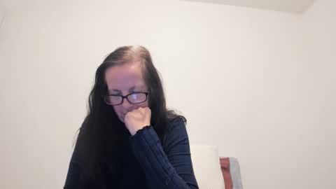 verysassypeachgoddess online show from 10, 2, 2026