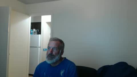 hairy man online show from 6, 11, 2025