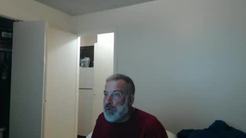 hairy man online show from 4, 2, 2026