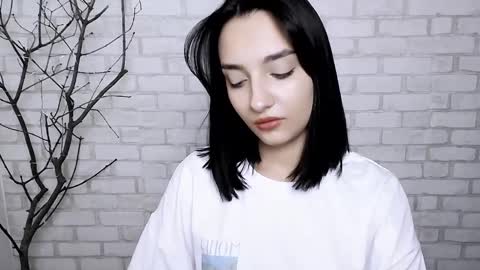 Snapshot of veryveryshygirl chatting on 6, 3, 2025 Ana online show from 6, 3, 2025