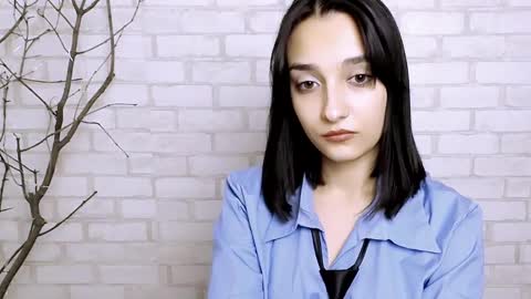 Snapshot of veryveryshygirl chatting on 8, 3, 2025 Ana online show from 8, 3, 2025