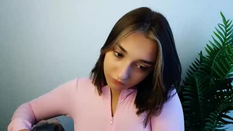 Snapshot of veryveryshygirl chatting on 3, 10, 2025 Ana online show from 3, 10, 2025