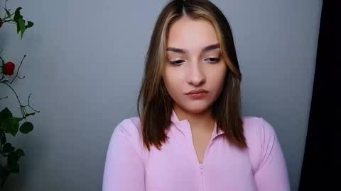 Snapshot of veryveryshygirl chatting on 20, 11, 2025 Ana online show from 20, 11, 2025