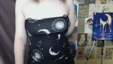 veryveryvery_shy online show from 12, 3, 2025