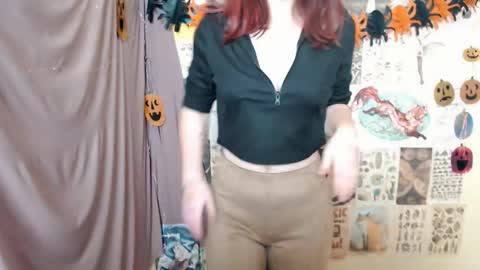 veryveryvery_shy online show from 8, 10, 2025