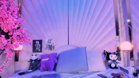 Vesper Velvet  online show from 18, 4, 2026