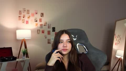 Snapshot of vexorin chatting on 13, 12, 2025 Rachel online show from 13, 12, 2025