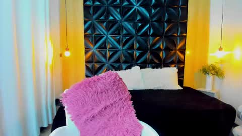 Snapshot of veyra_sereny chatting on 9, 7, 2026 Vanesaa online show from 9, 7, 2026