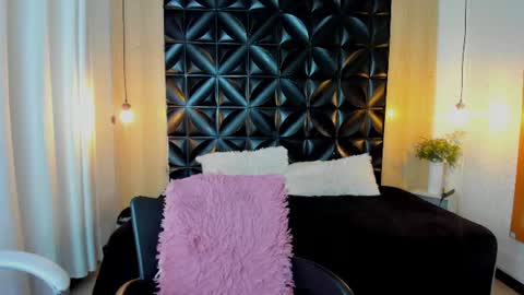 Snapshot of veyra_sereny chatting on 15, 7, 2026 Vanesaa online show from 15, 7, 2026