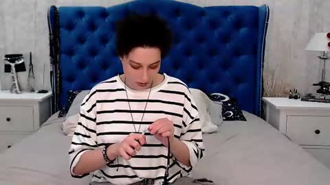 Snapshot of via_mayer chatting on 11, 7, 2026 Via online show from 11, 7, 2026