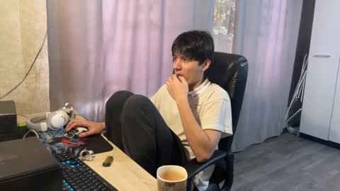 Snapshot of vialeras chatting on 24, 11, 2025 vialeras online show from 24, 11, 2025