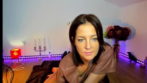 Snapshot of viciousqueen chatting on 29, 11, 2025 ViciousQueenu can call me Laura online show from 29, 11, 2025