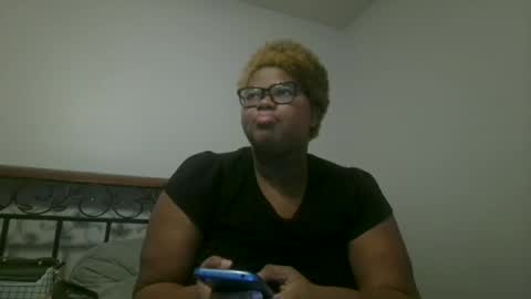 Snapshot of vickiryder56 chatting on 15, 11, 2025 vickiryder56 online show from 15, 11, 2025