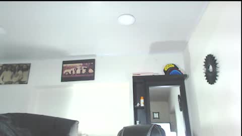 Vicky  online show from 24, 9, 2025