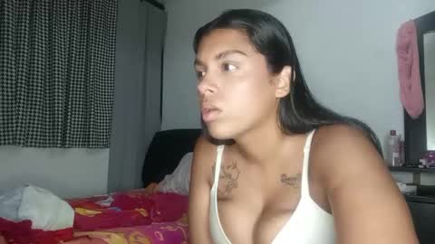 Snapshot of vickyhm22 chatting on 9, 9, 2025 vickyhm22 online show from 9, 9, 2025