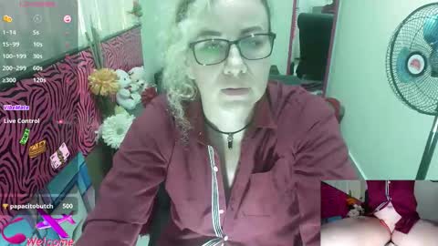 Snapshot of vickysexyx chatting on 15, 12, 2025 Valentina online show from 15, 12, 2025