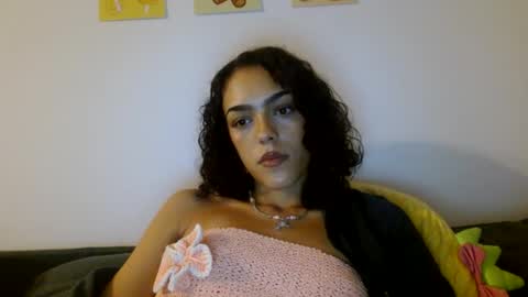 Snapshot of vickyyyx chatting on 10, 10, 2025 Goddess Victory online show from 10, 10, 2025