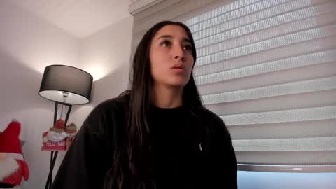 Victoria  online show from 18, 12, 2025