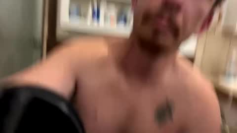 vicrobertson595 online show from 11, 9, 2025