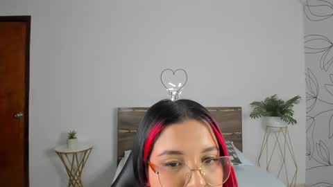 Snapshot of victoria18x chatting on 24, 1, 2025 Victoria online show from 24, 1, 2025