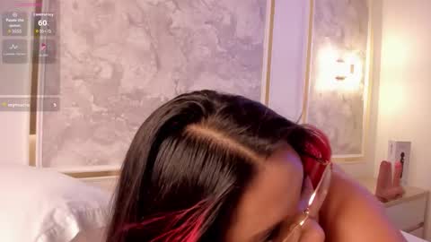 Snapshot of victoria18x chatting on 8, 9, 2025 Victoria online show from 8, 9, 2025