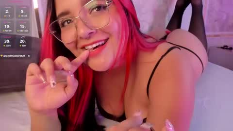 Snapshot of victoria18x chatting on 23, 9, 2025 Victoria online show from 23, 9, 2025