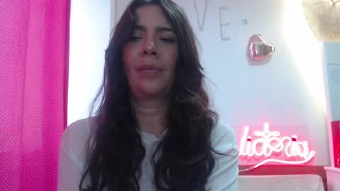 Hi guys   Im victoria  Be the one who can control me in PVT online show from 8, 3, 2025