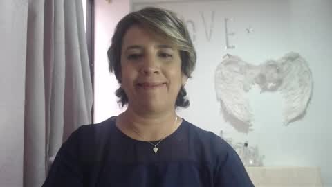 Hi guys   Im victoria  Be the one who can control me in PVT online show from 15, 9, 2025