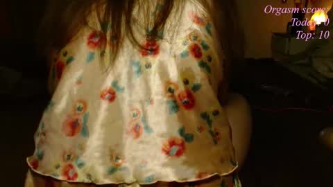 Snapshot of victoria97 chatting on 27, 11, 2025 Victoria97 online show from 27, 11, 2025