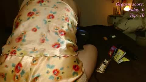 Snapshot of victoria97 chatting on 2, 12, 2025 Victoria97 online show from 2, 12, 2025