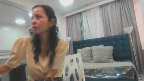 Victoria  grey  online show from 28, 4, 2026