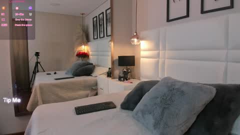 victoria__lee_ online show from 5, 6, 2026