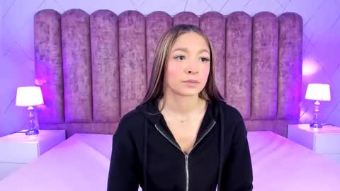 Snapshot of victoria_adams14 chatting on 13, 2, 2025 Victoria for you online show from 13, 2, 2025