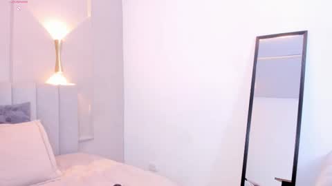 victoria  online show from 13, 2, 2026