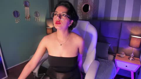 Victoria online show from 5, 2, 2025