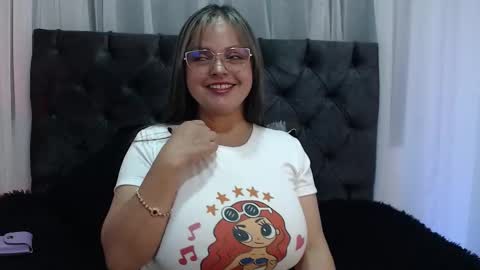 Snapshot of victoria_cherry_ chatting on 22, 9, 2025 victoria_cherry_ online show from 22, 9, 2025
