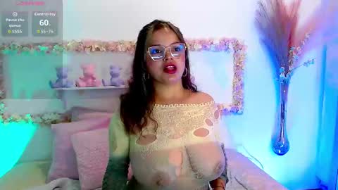 Snapshot of victoria_cherry_ chatting on 2, 10, 2025 victoria_cherry_ online show from 2, 10, 2025