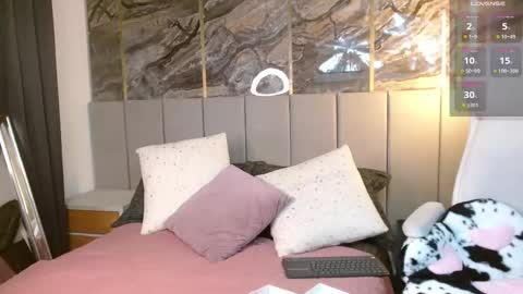 Victoria Collins online show from 6, 3, 2025